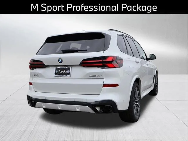New 2026 Mineral White Metallic BMW xDrive40i image 9