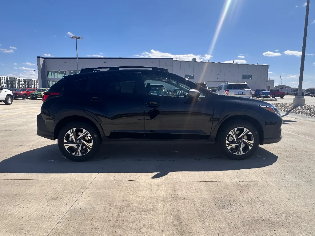 New 2026 CRYSTAL BLACK SILICA Subaru Premium image 4