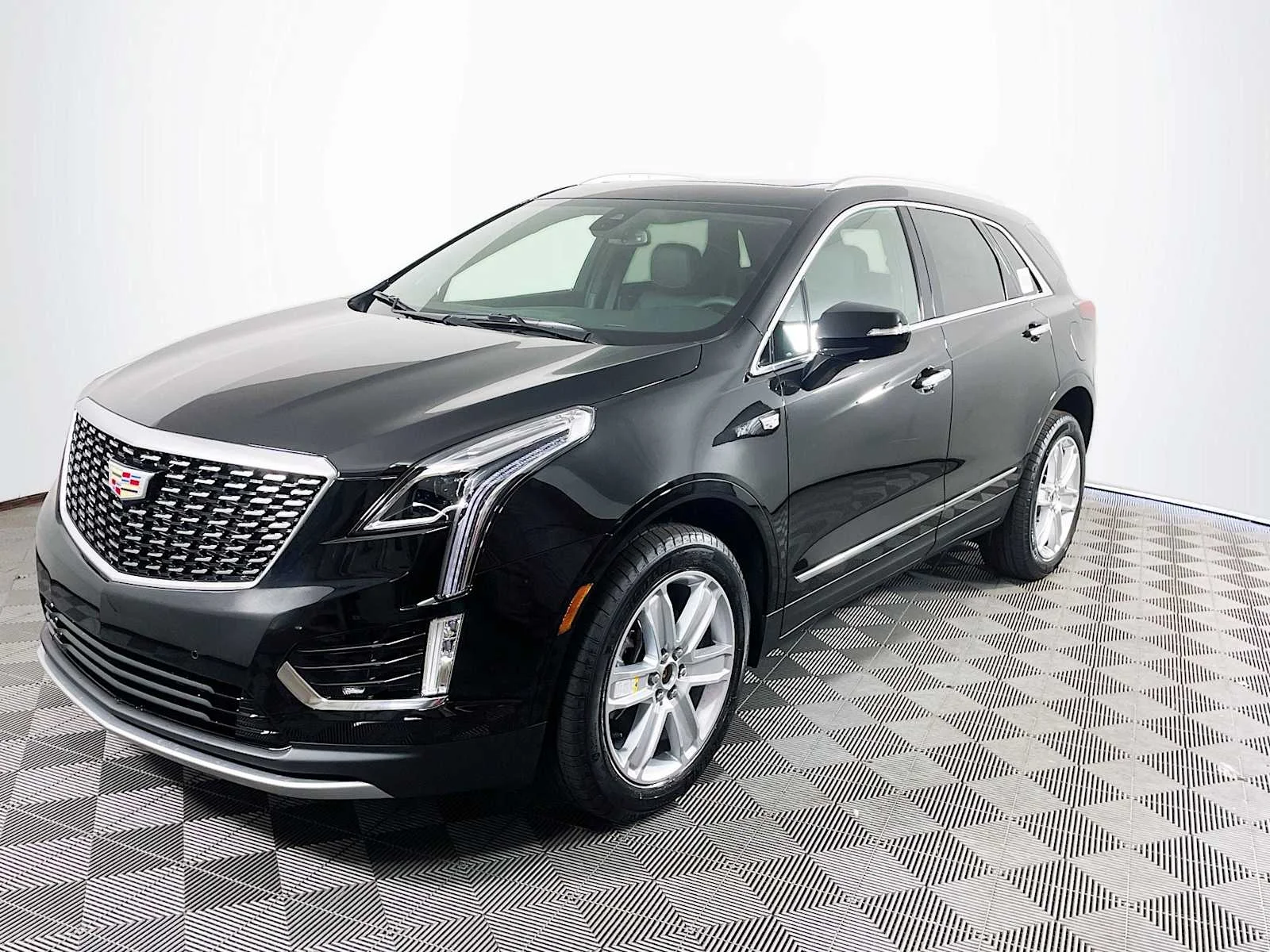 2025 Cadillac XT5 AWD Premium Luxury's photo