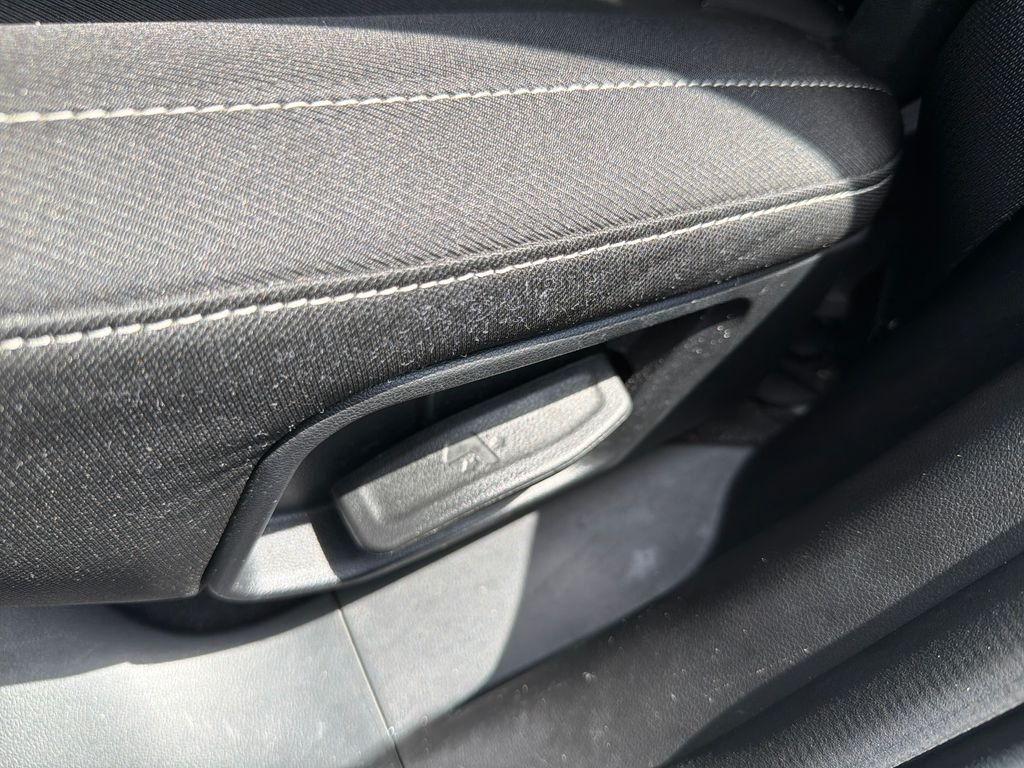 Used 2024 Silver Hyundai SEL image 21