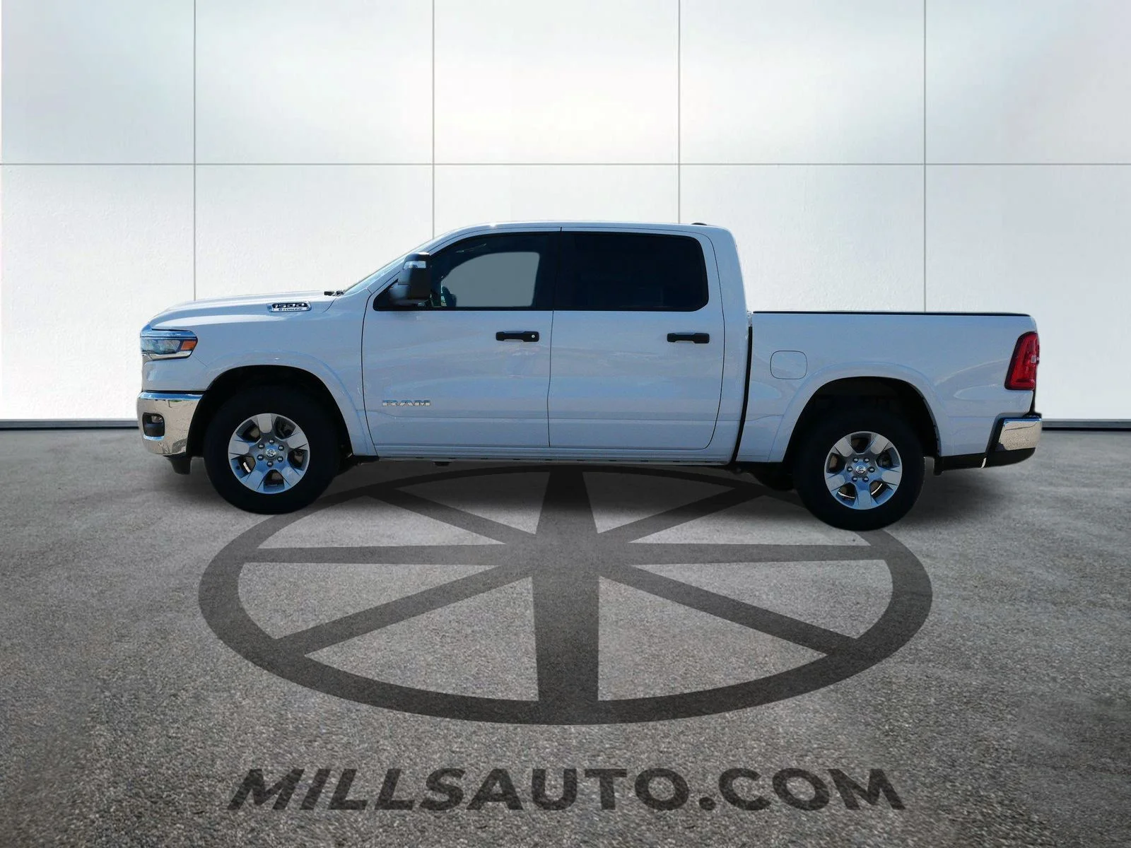 2025 RAM 1500 Big Horn/Lone Star - Photo 2