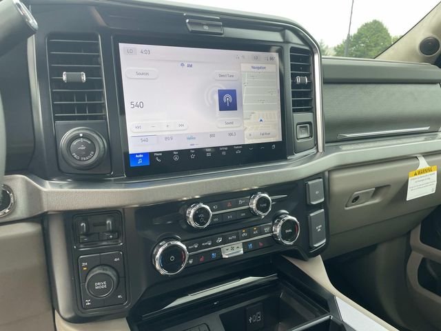 New 2026 Star White Metallic Tri-Coat Ford F-250® Platinum® image 9