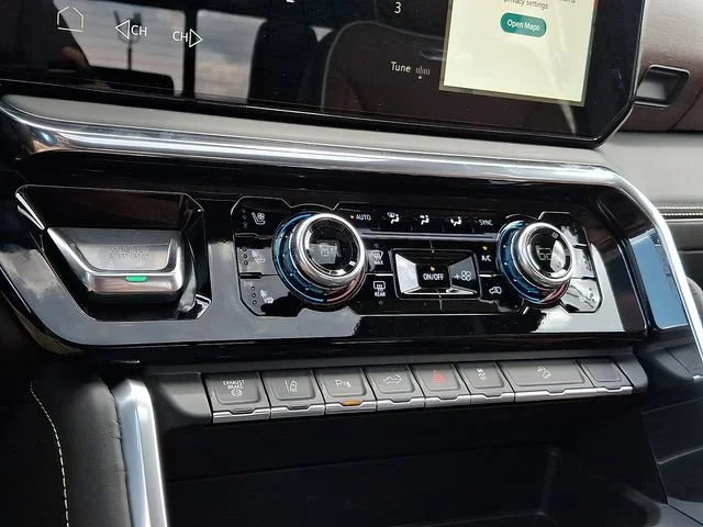 New 2026 Glacier White Tricoat GMC Denali Ultimate image 15