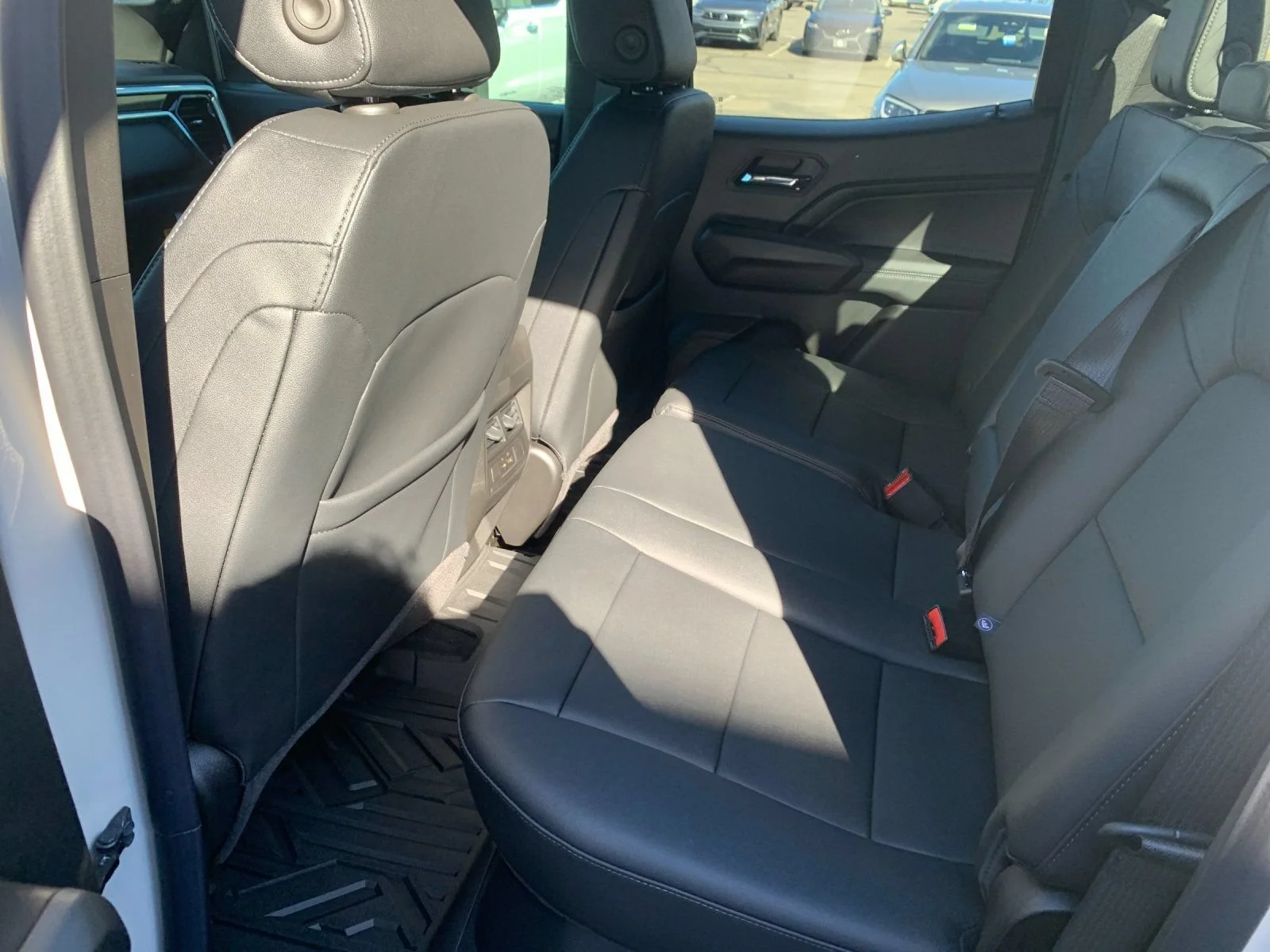2026 GMC Canyon Elevation - Photo 12