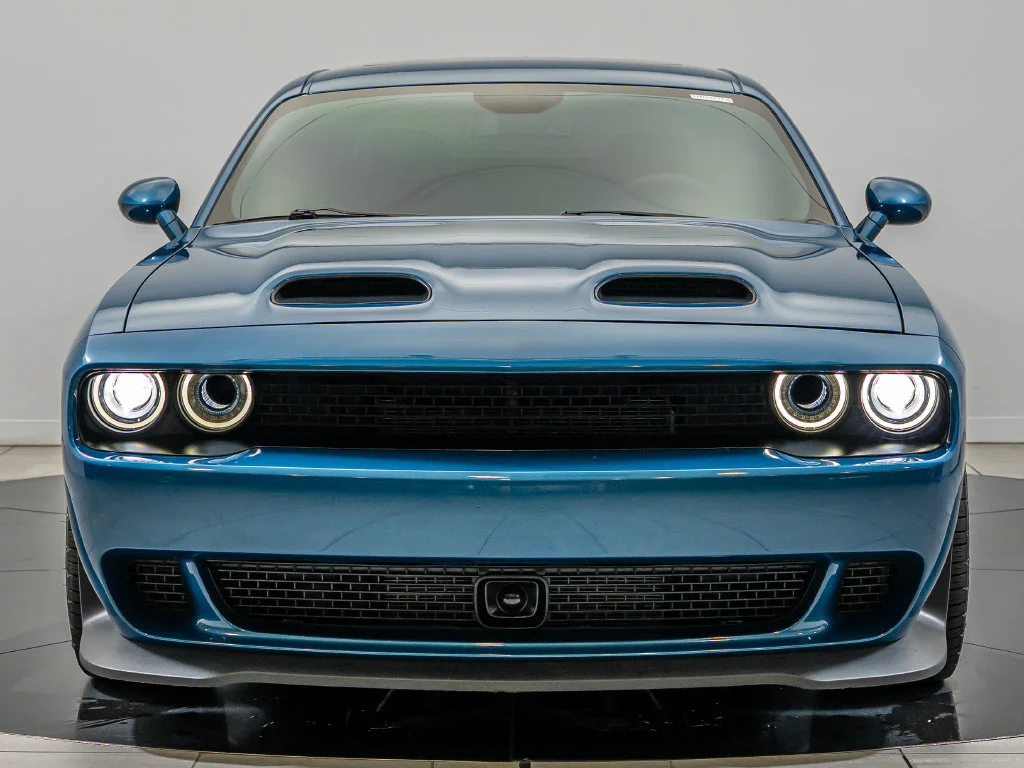 Used 2023 Frostbite Dodge SRT Hellcat Jailbreak image 2