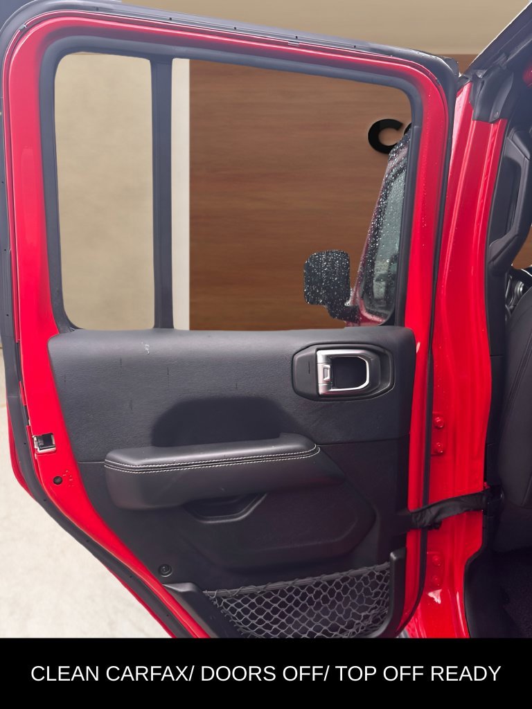 Used 2019 Red Jeep Unlimited Sahara image 10