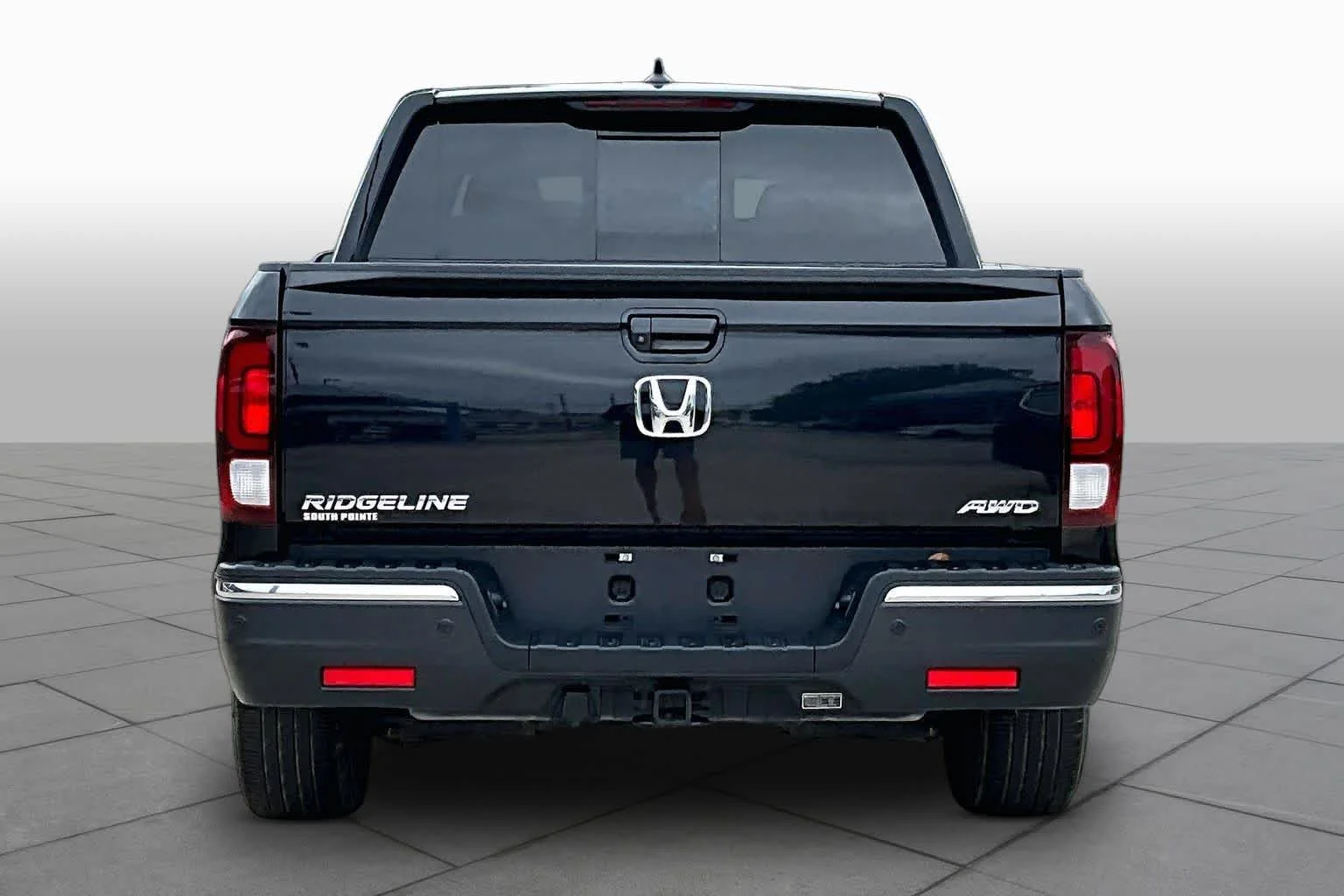 Used 2020 Crystal Black Pearl Honda RTL-E image 5