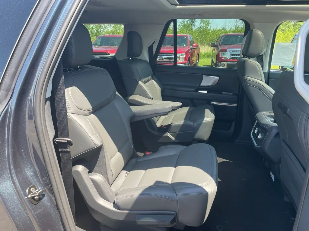 New 2026 Stone Blue Metallic Ford MAX Active image 33