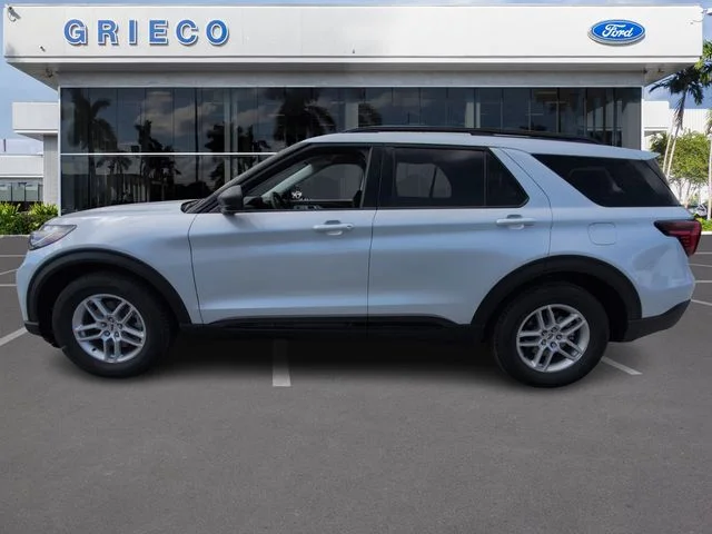 New 2026 Space White Metallic Ford Active image 4