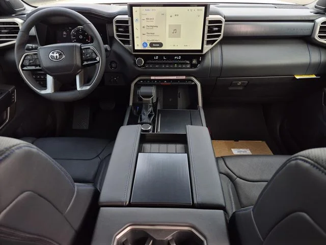 2026 Toyota Tundra Platinum - Photo 17
