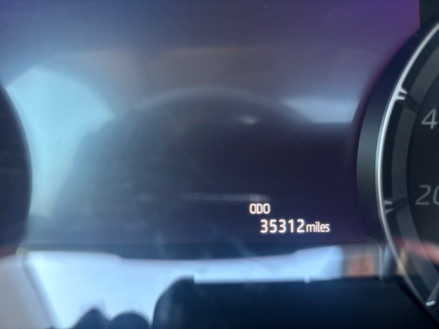 Used 2020 White Toyota Platinum image 11