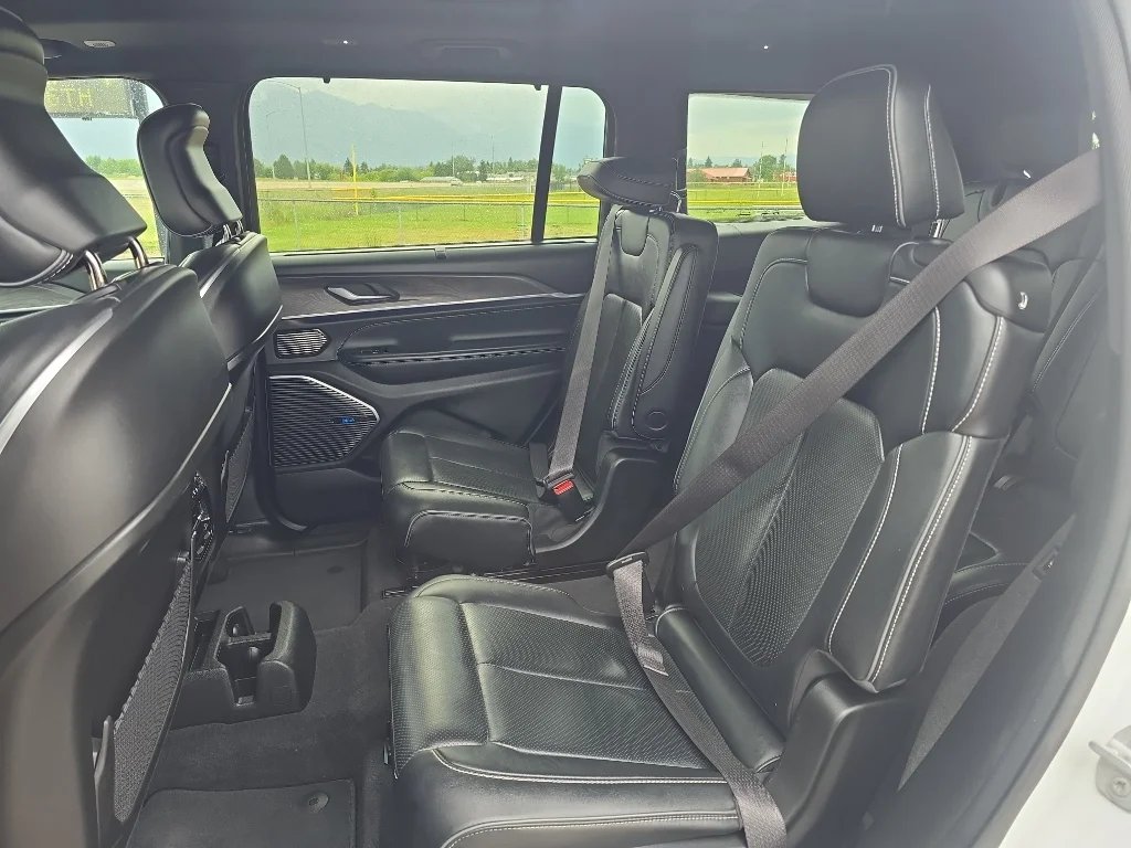 Used 2022 Bright White Jeep Overland image 26