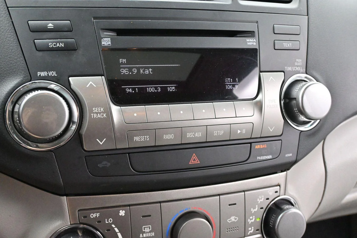 Used 2012 Blizzard Pearl Toyota SE image 22