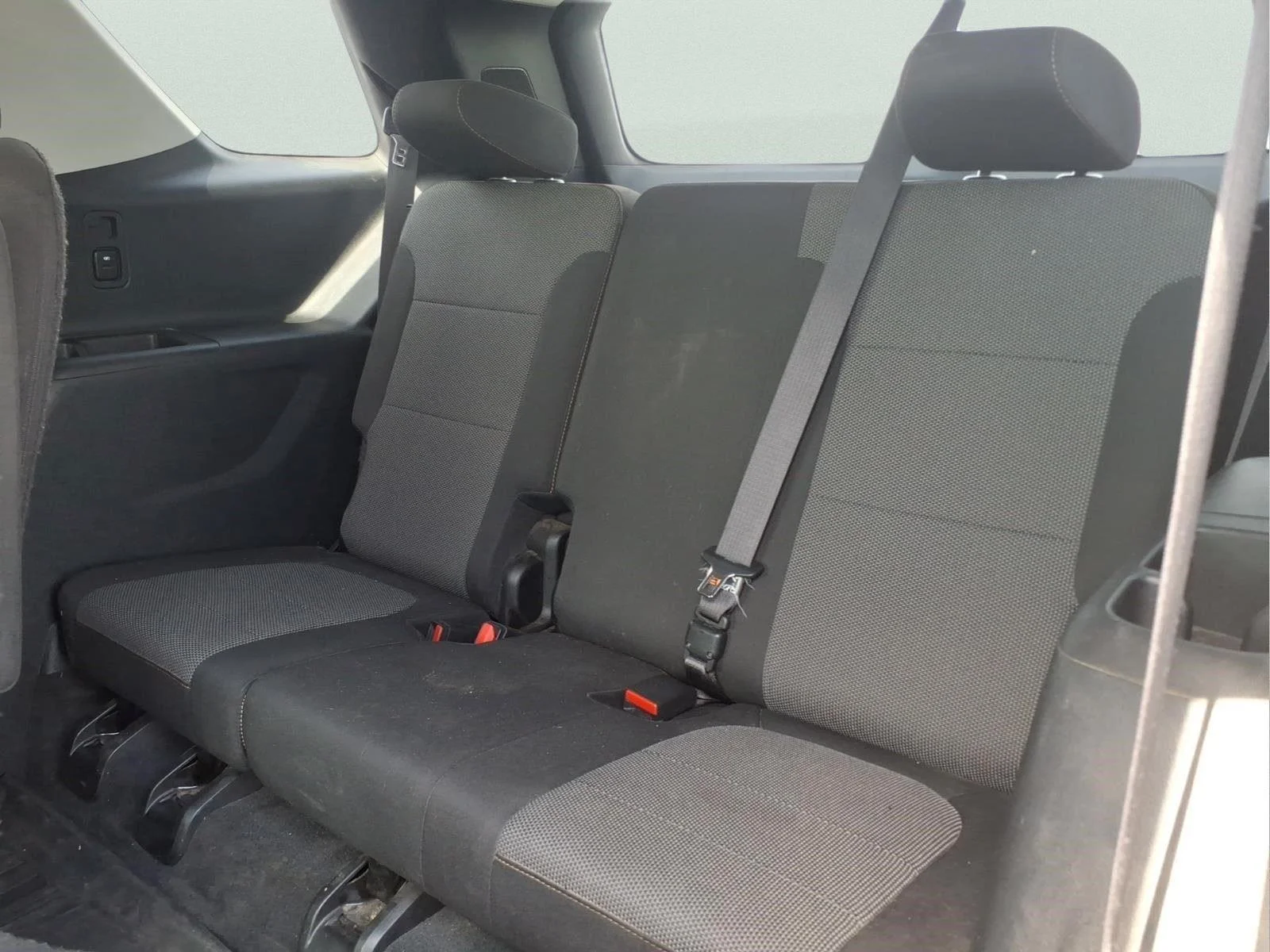 Used 2020 GRAPHITE METALLIC Chevrolet LT Cloth image 14