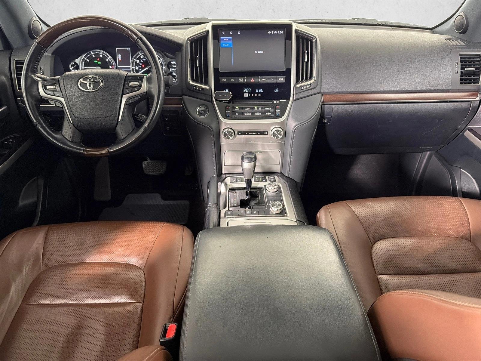 Used 2021 Blizzard Pearl Toyota  image 24