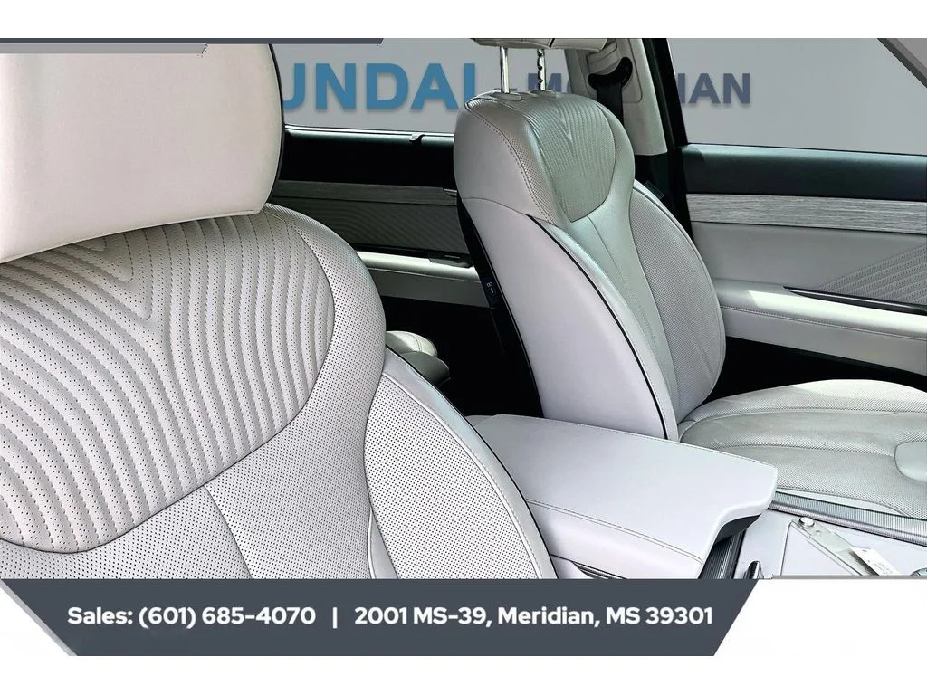 Used 2024 Abyss Black Pearl Hyundai Calligraphy image 6