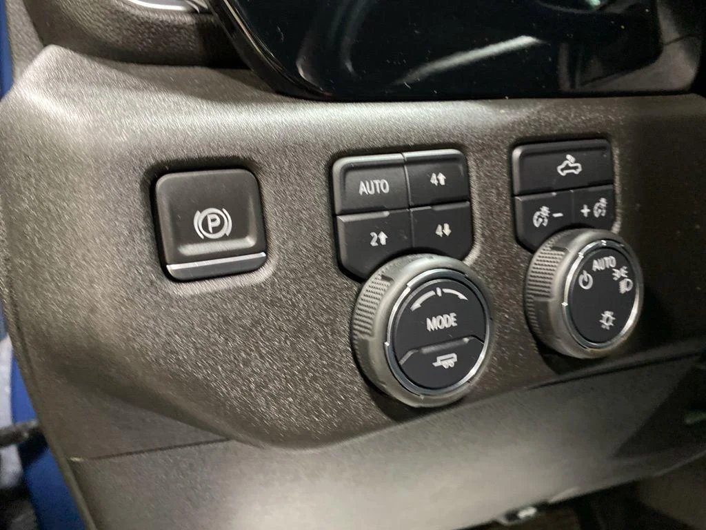 Used 2024 Lakeshore Blue Chevrolet LT image 21