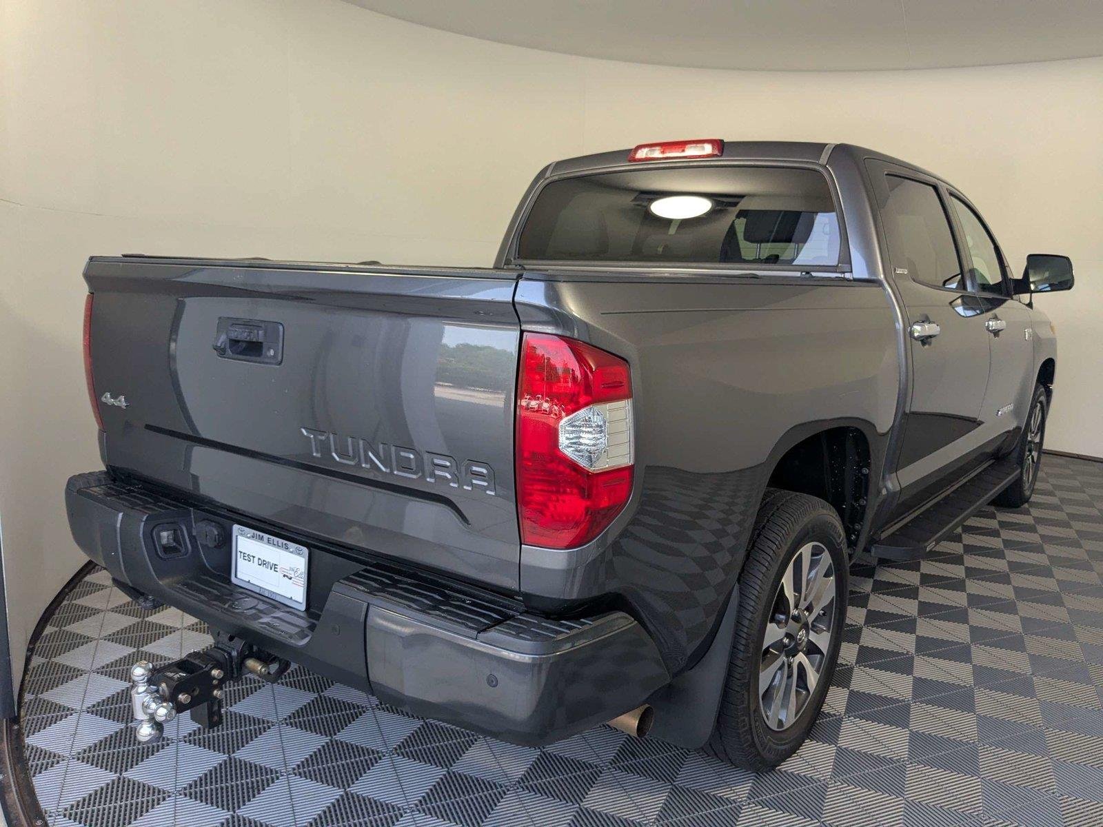 Used 2018 Magnetic Gray Metallic Toyota Limited image 5