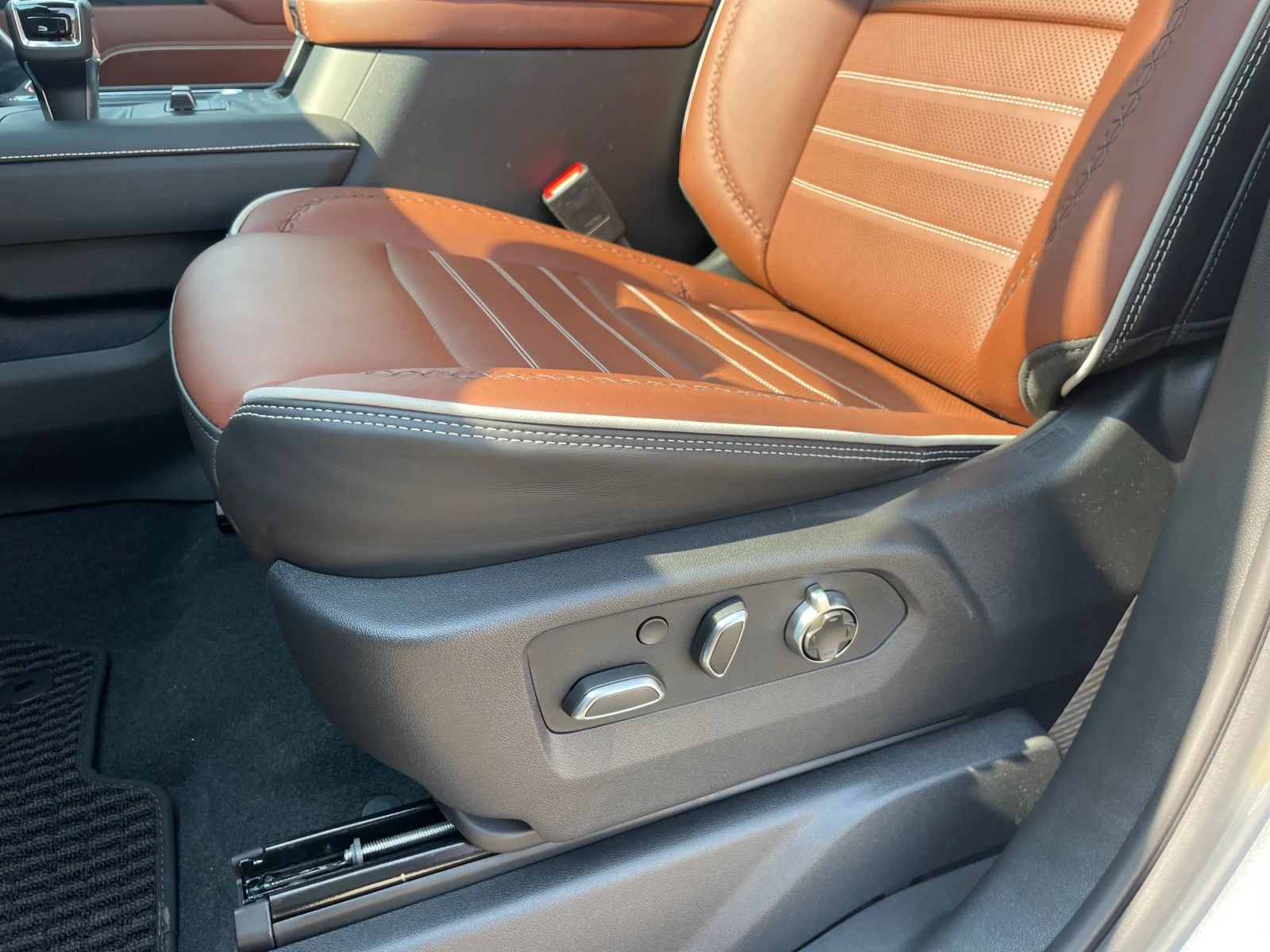 New 2026 Sterling Metallic GMC Denali Ultimate image 14