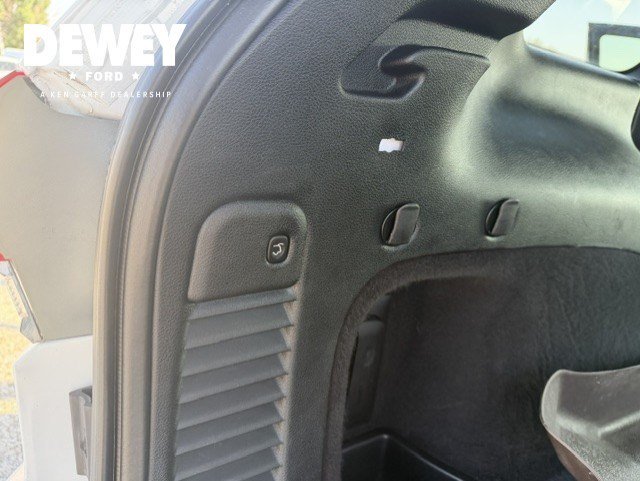 Used 2017 Bright White Clearcoat Jeep Limited image 30