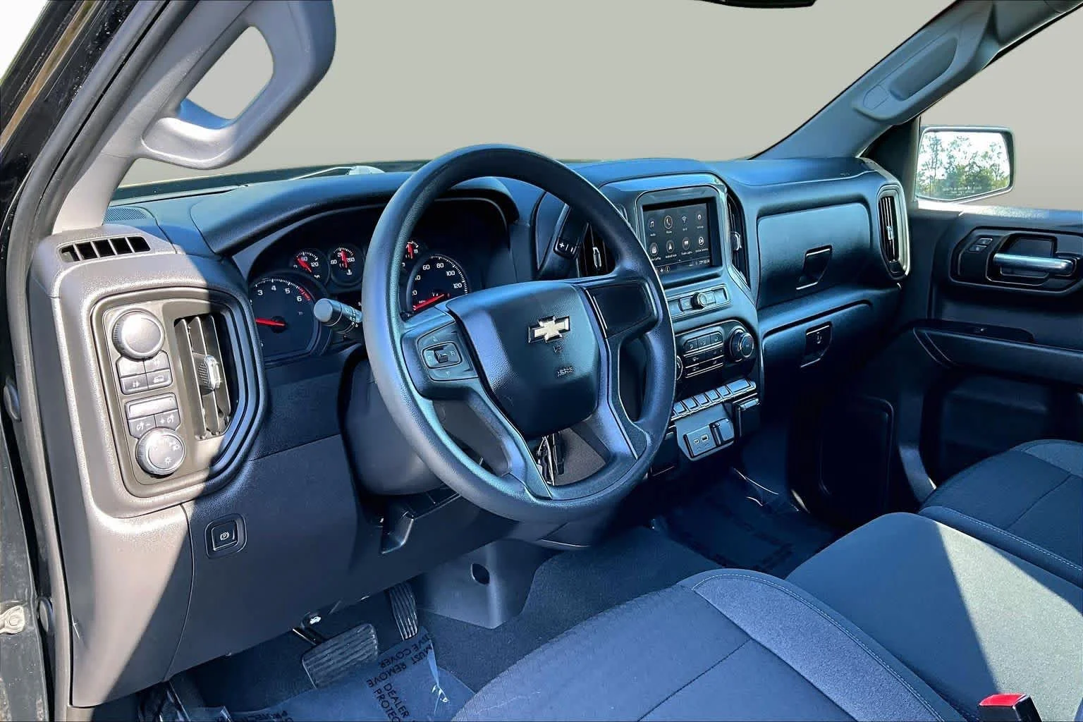 Used 2022 Black Chevrolet Custom image 18