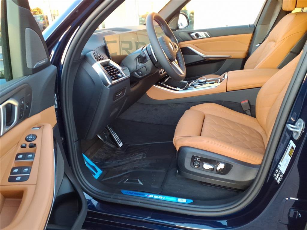 2026 BMW X5 M60i - Photo 18