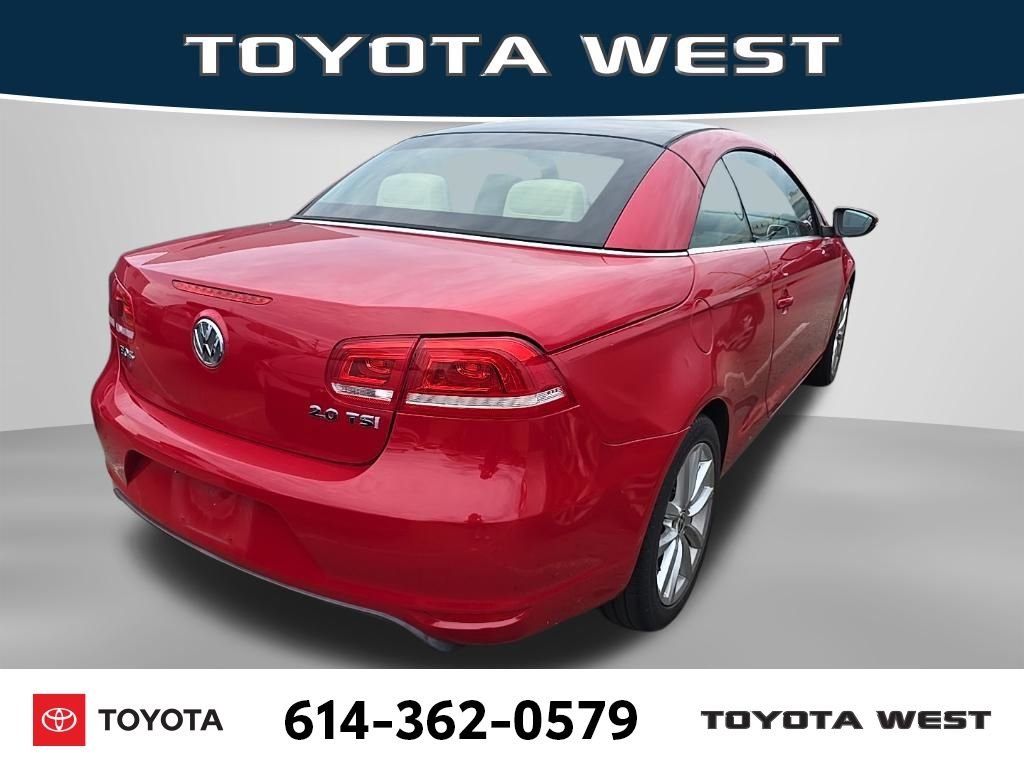 Used 2013 Red Volkswagen Komfort Edition image 8