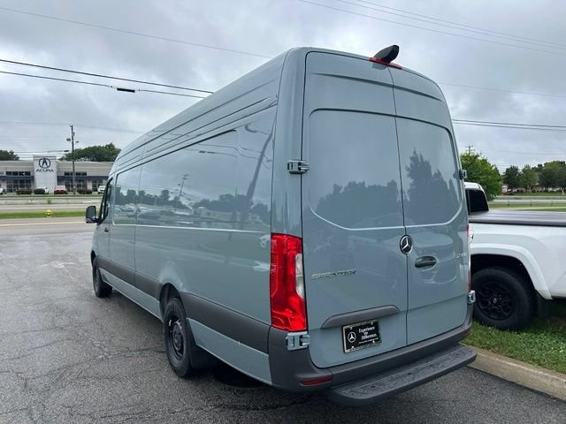 New 2026 Blue Gray Mercedes-Benz Cargo 170 WB image 35