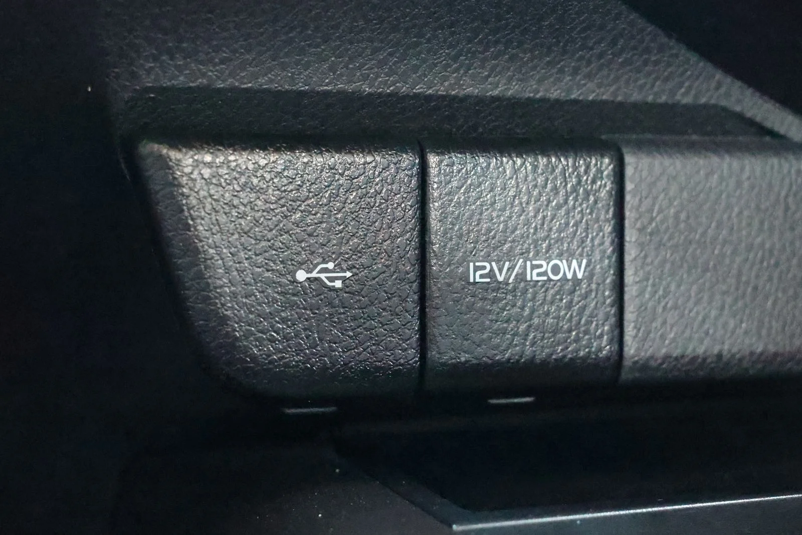 Used 2024 White Toyota LE image 22