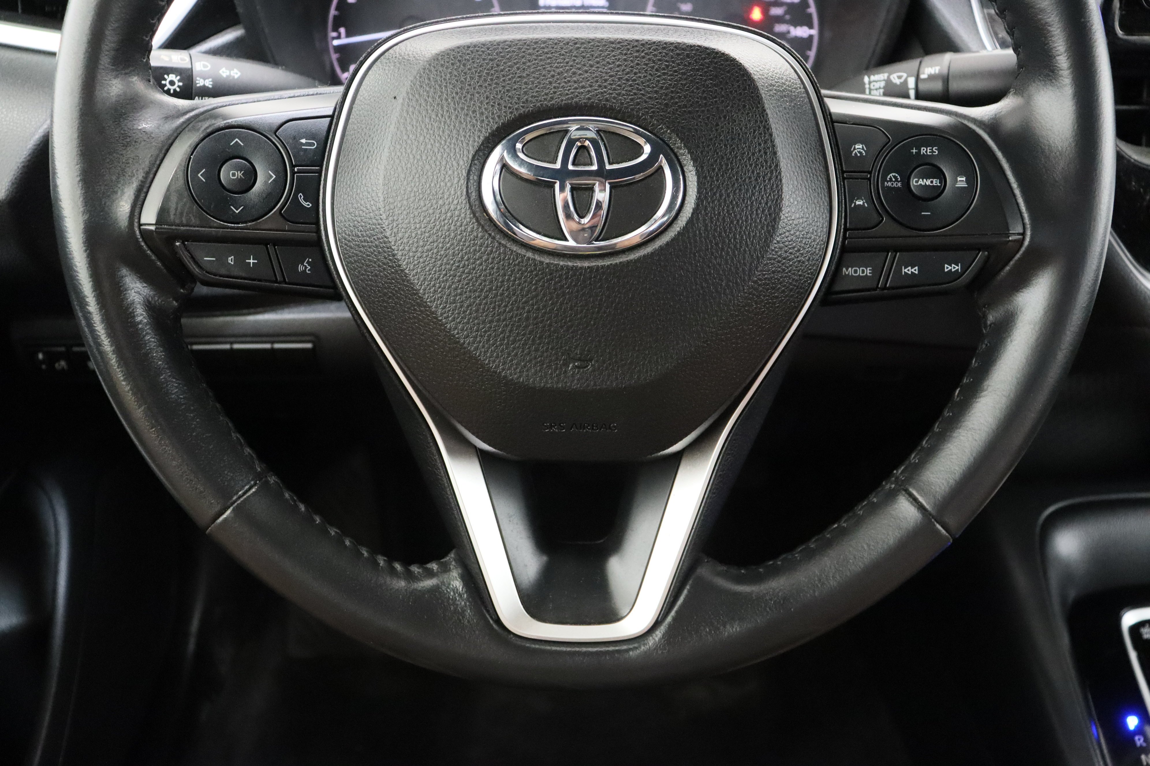 Used 2023 Wind Chill Pearl Toyota SE 2.0L image 22