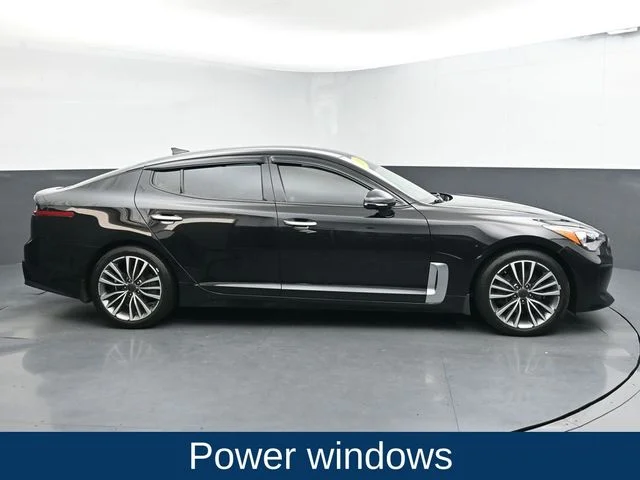Used 2019 Black Kia Base image 11