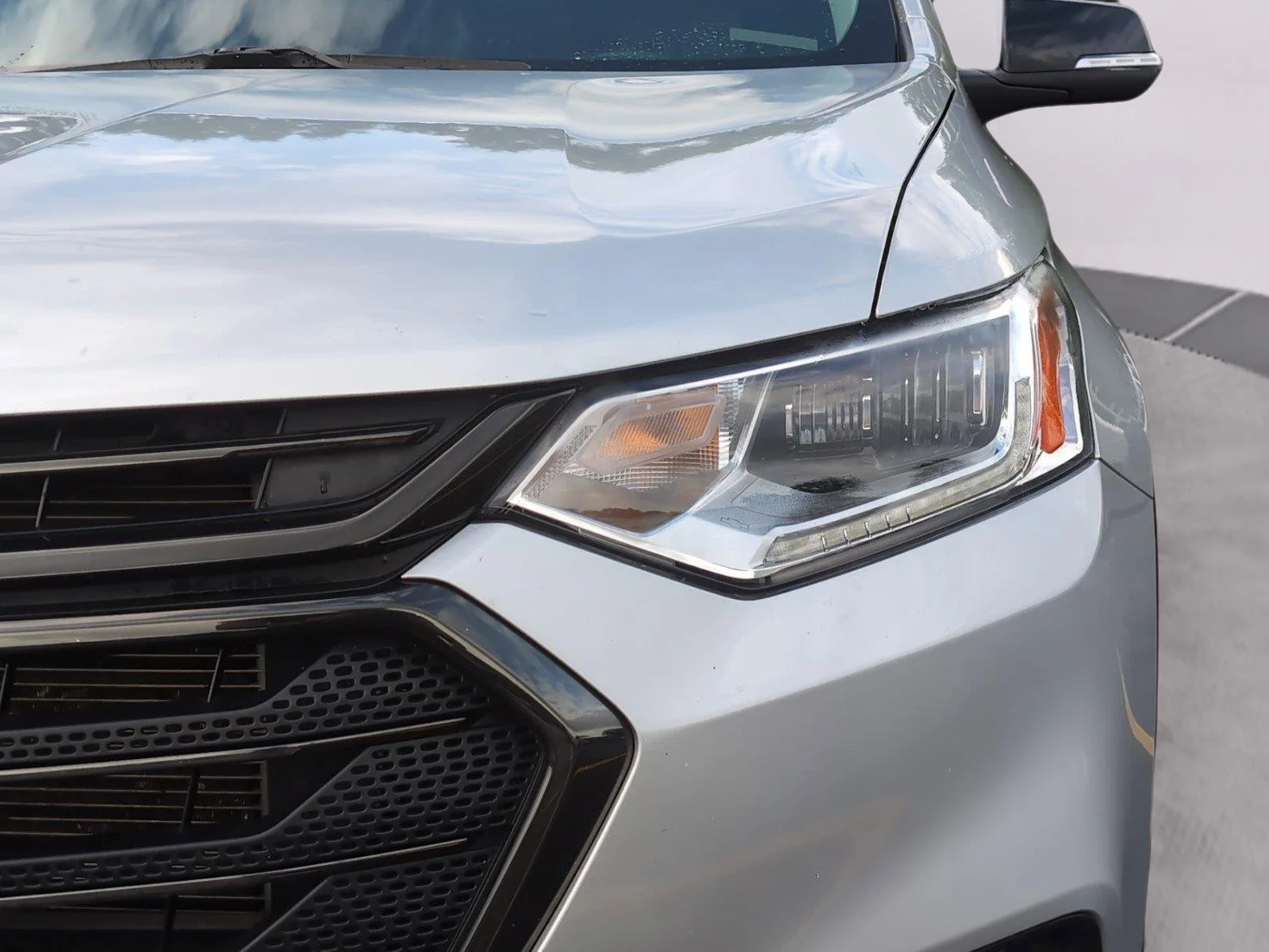 Used 2021 SILVER ICE METALLIC Chevrolet Premier image 36