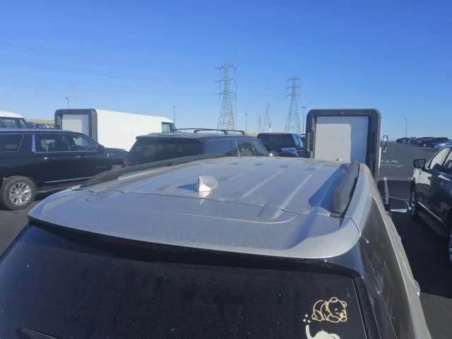 Used 2021 SILVER ICE METALLIC Chevrolet LT Cloth image 20