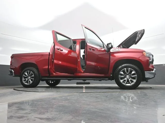 Used 2024 Red Chevrolet LT image 31