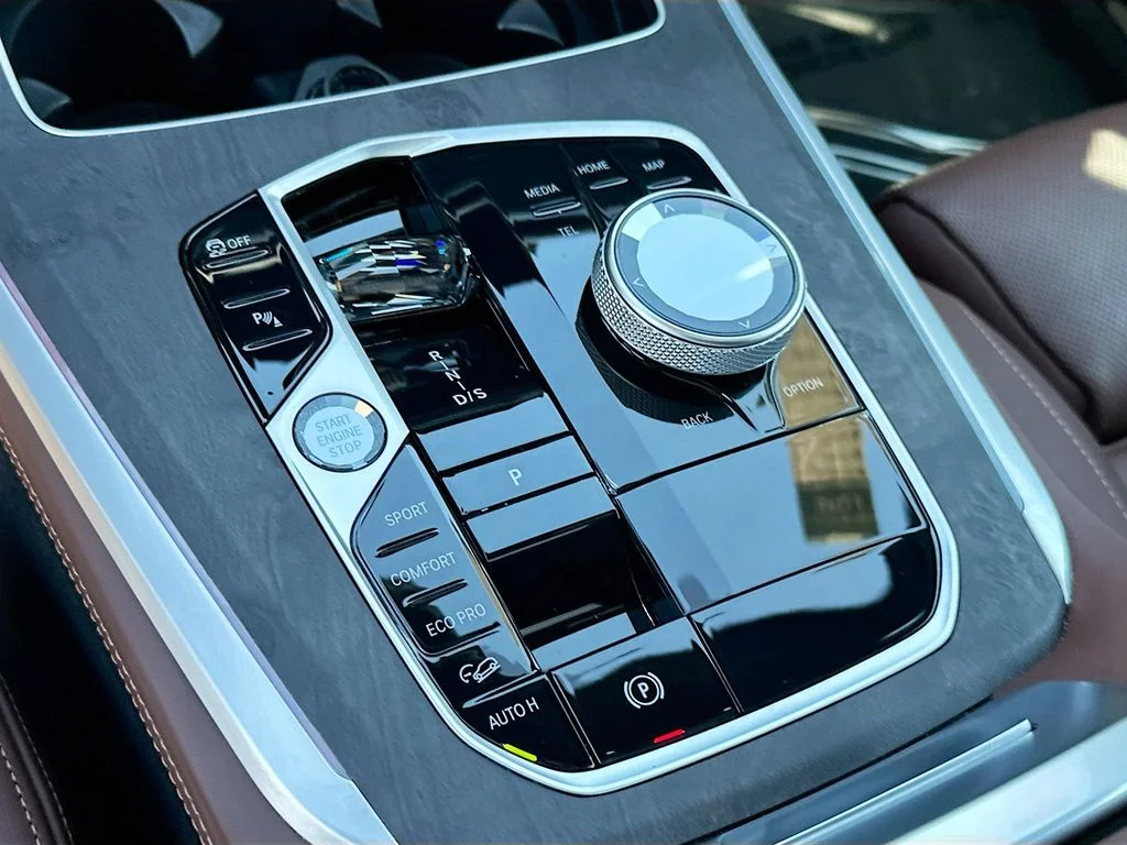 Used 2024 Blue BMW M60i image 15