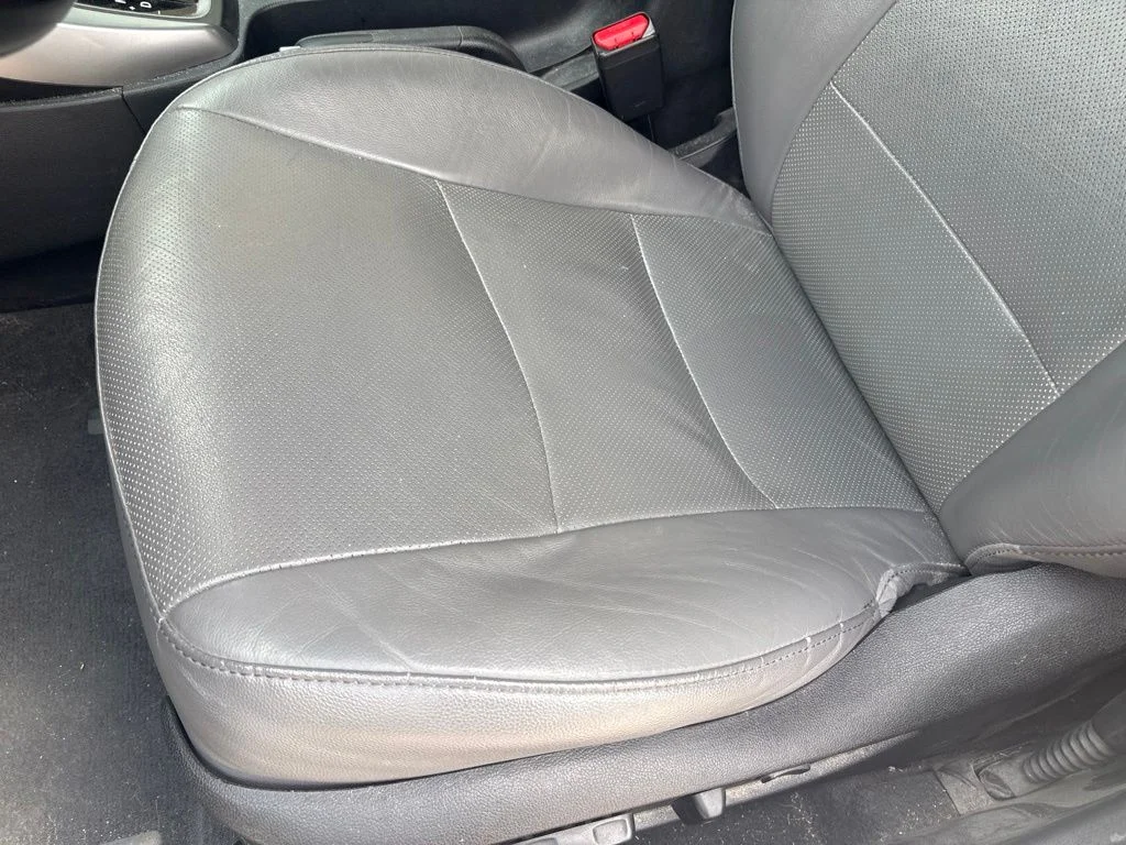 Used 2015 Shale Gray Metallic Hyundai Limited image 10