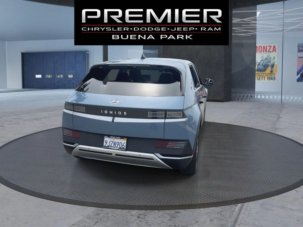 Used 2024 Blue Hyundai SEL image 7