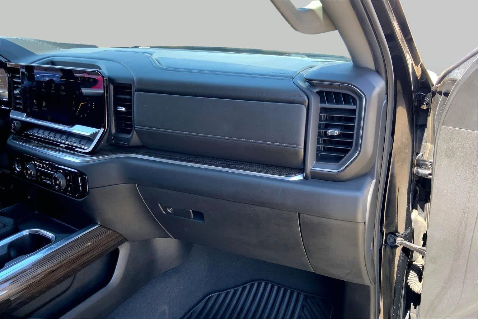 Used 2023 Black Chevrolet RST image 19