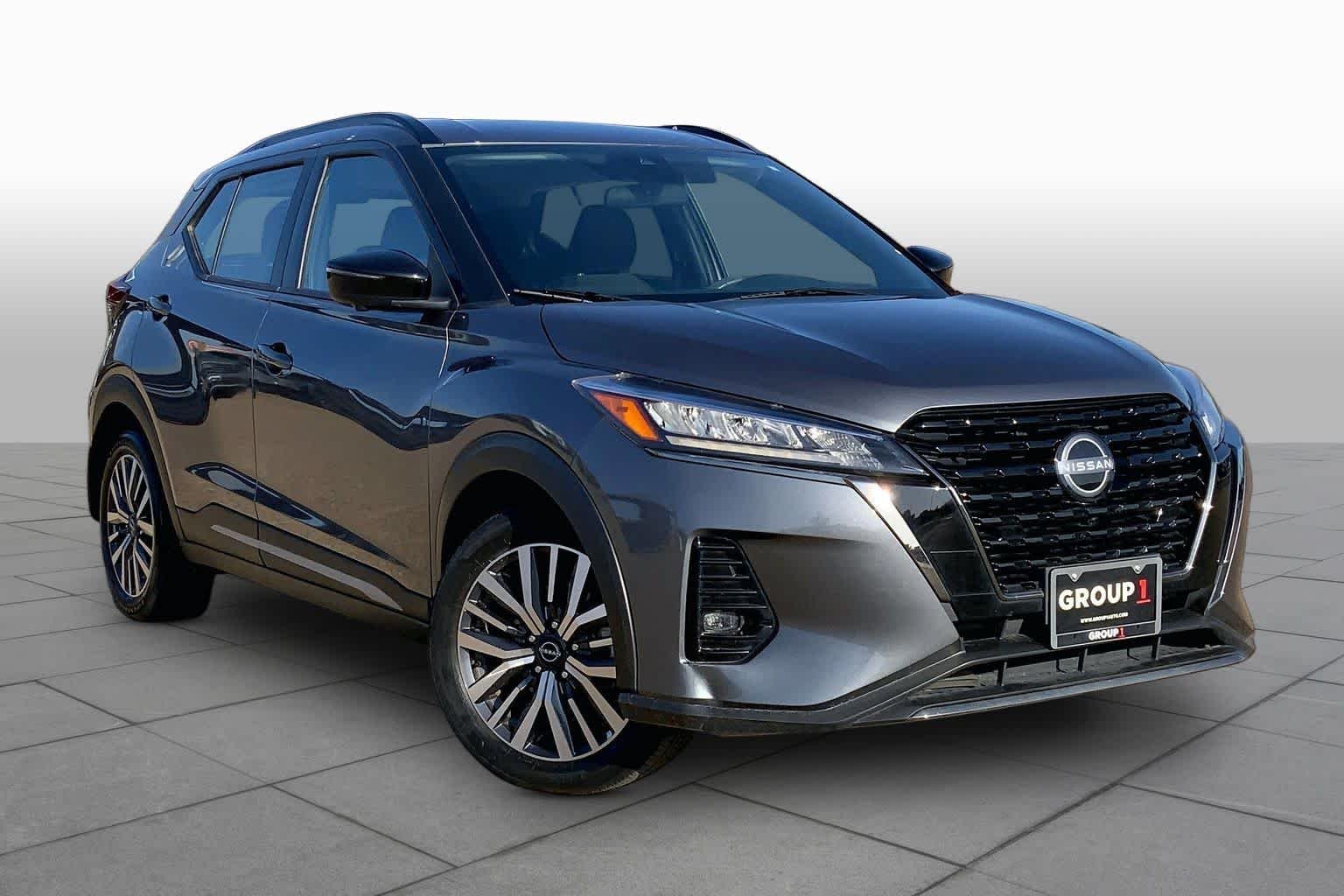 Pre-Owned 2023 Nissan Kicks SR