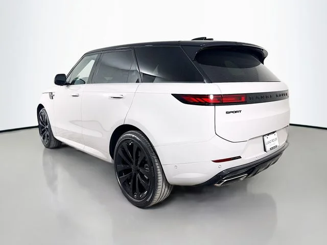 New 2026 Borasco Grey Metallic Land Rover Dynamic SE image 7