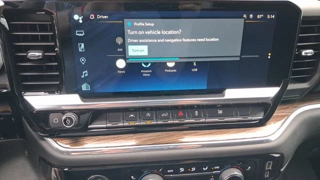 2024 Chevrolet Silverado 1500 LT - Photo 11