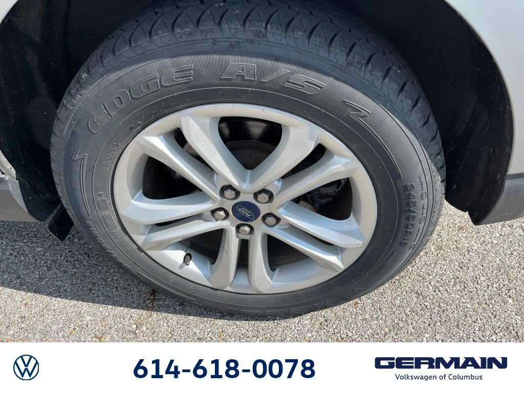 Used 2020 Silver Ford SEL image 17
