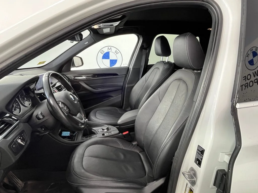 Used 2018 White BMW xDrive28i image 2