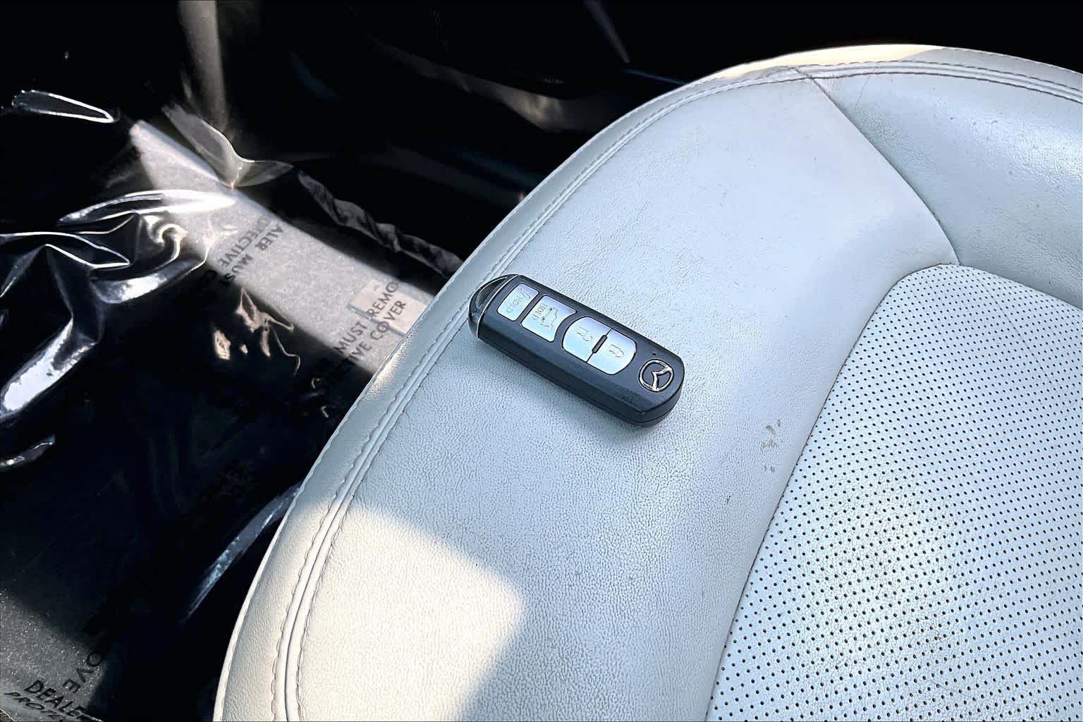 Used 2019 Machine Gray Metallic Mazda Grand Touring image 15