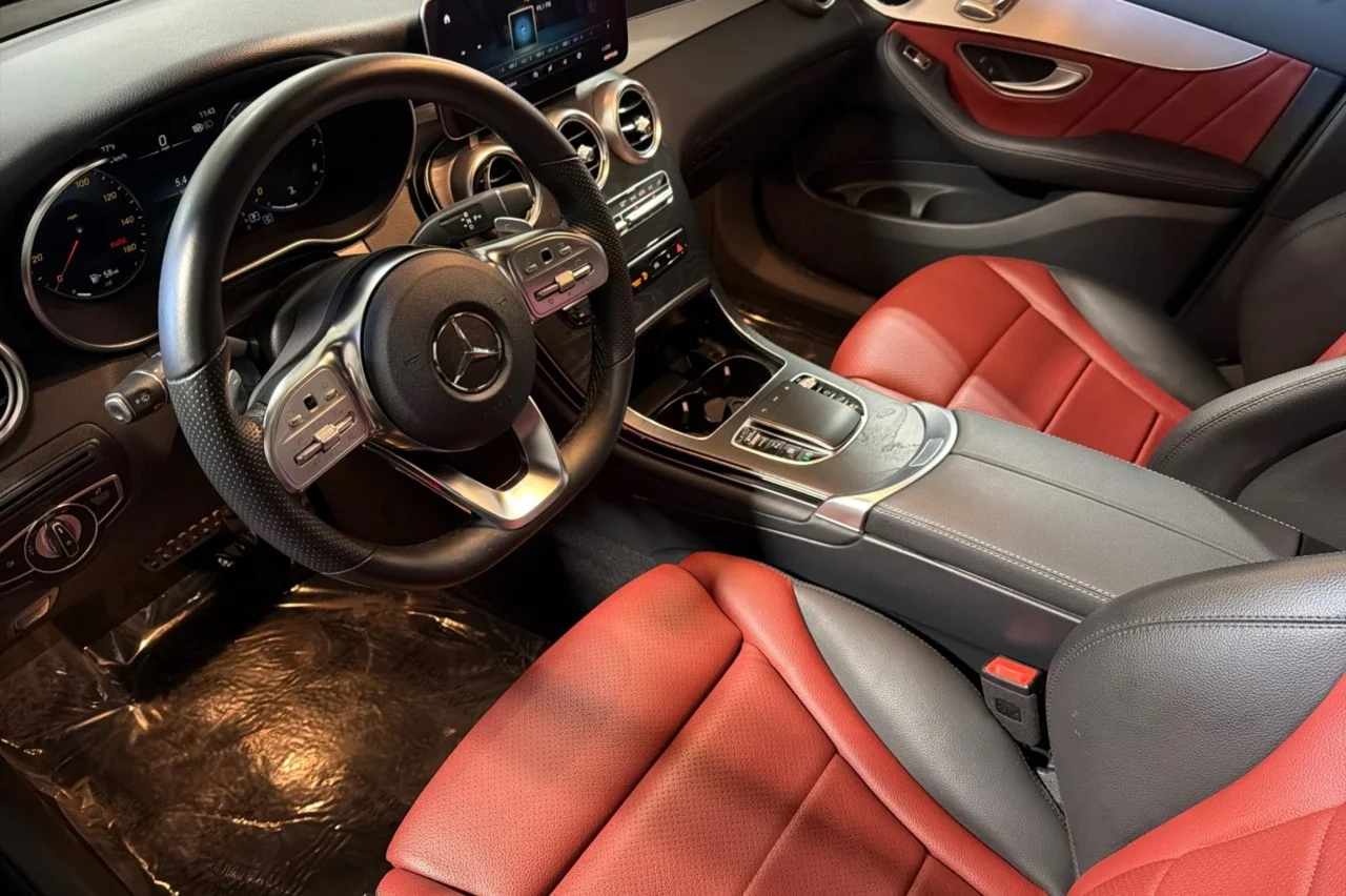 Certified Used 2022 Black Mercedes-Benz GLC 300 image 9
