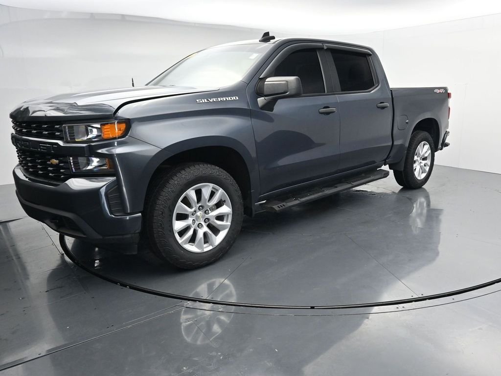 Used 2021 Gray Chevrolet Custom image 4