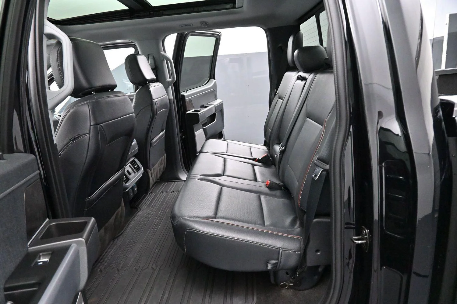 Used 2023 Black Ford XL image 29