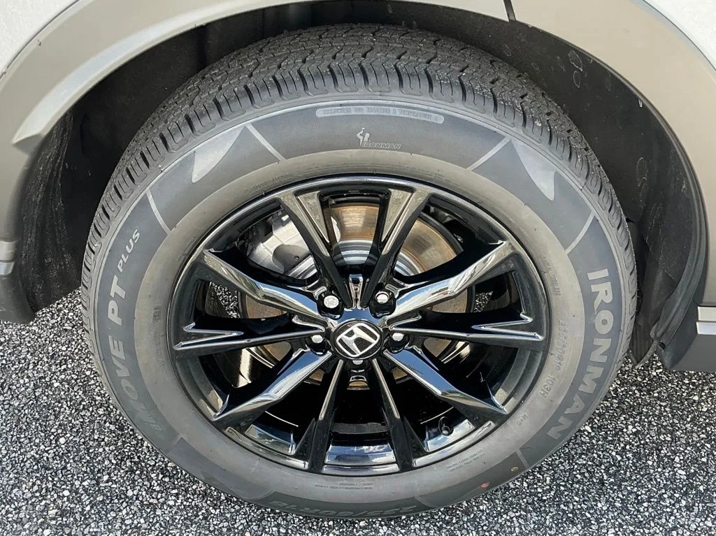 Used 2024 Gray Honda Sport-L image 14