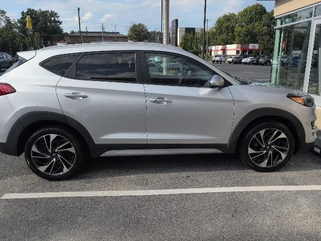 Used 2019 Silver Hyundai Sport image 9