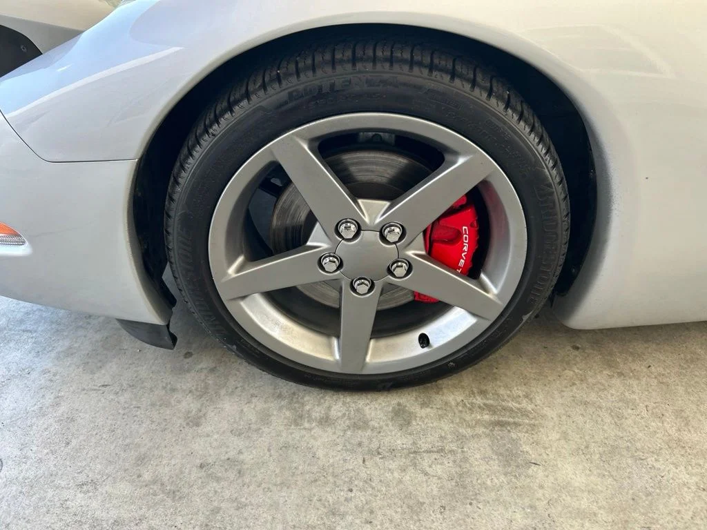 Used 2000 Silver Chevrolet Base image 14